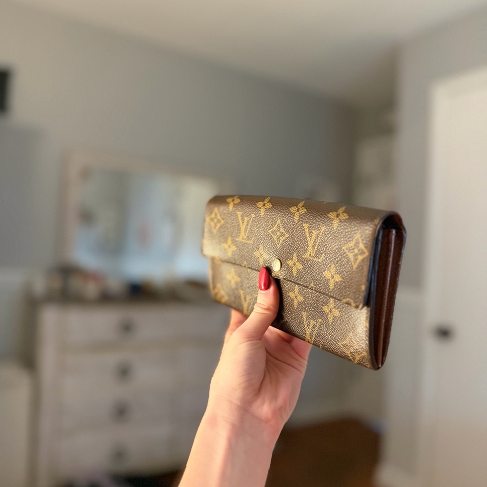 Louis Vuitton Dark Brown Monogram Clutch - Picture 6 of 15